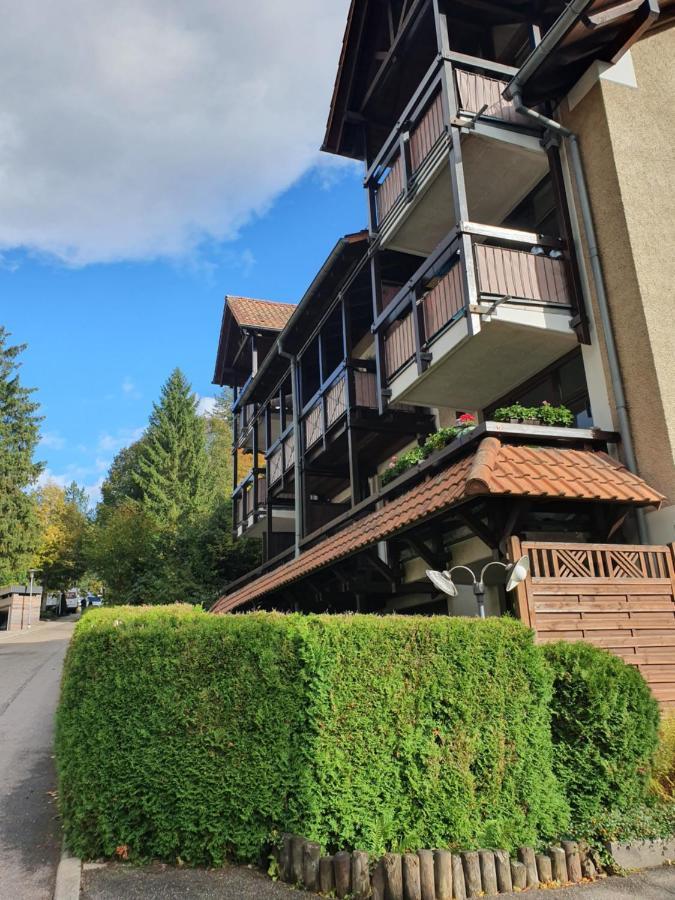 Gemütliche Ferienwohnung am Kurpark in Bad Herrenalb Exterior foto